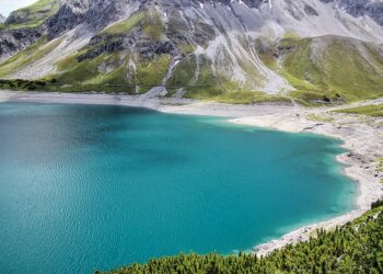 Sun, Sand, and Serenity: The Ultimate Guide to Beach Getaways