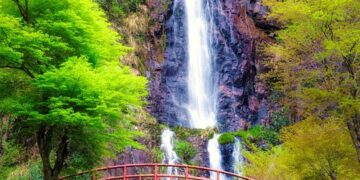 Mastering the Art of Smart Travel: Tips and Tricks for Seamless Adventures